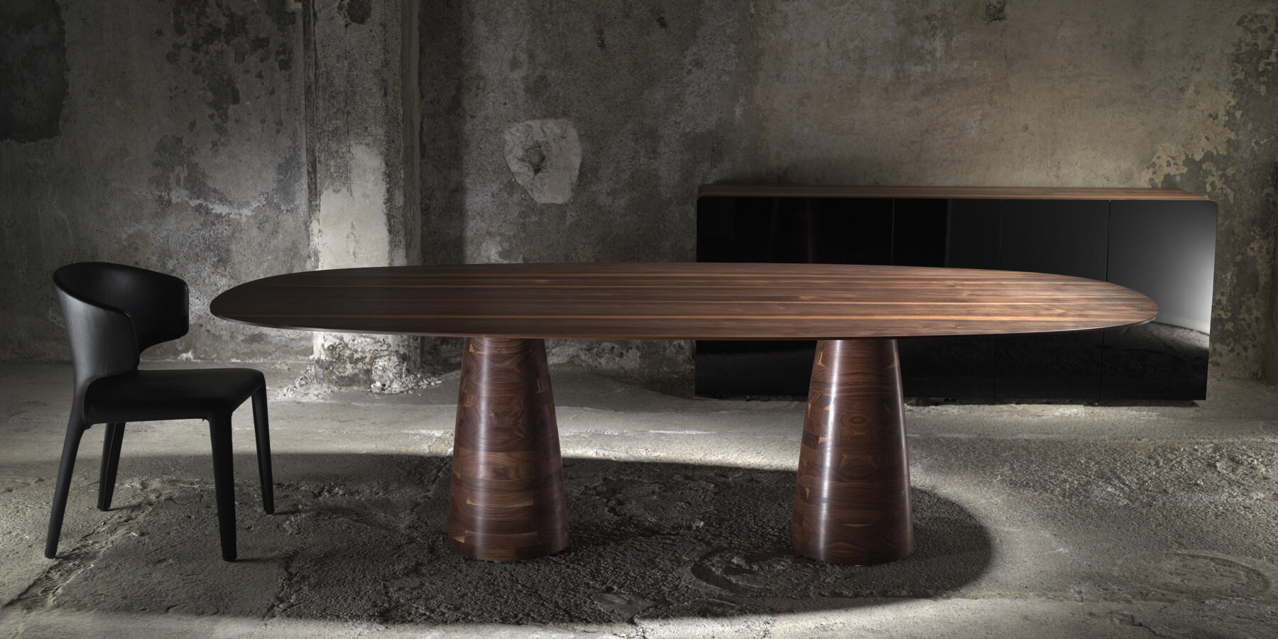 IGN. PIN. WOOD. Tisch